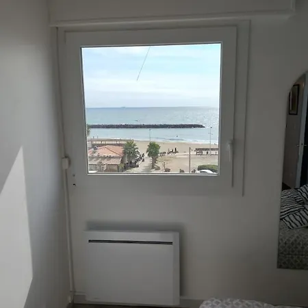 Апартаменти Capri Bali B36, Superbe Vue Mer, Parking, Clim